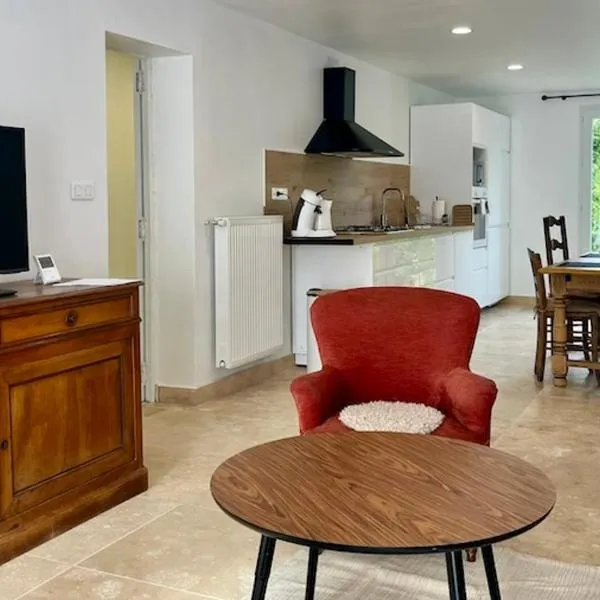 Symphonie Gîte Appartement meublé, hotel v destinaci Gréoux-les-Bains