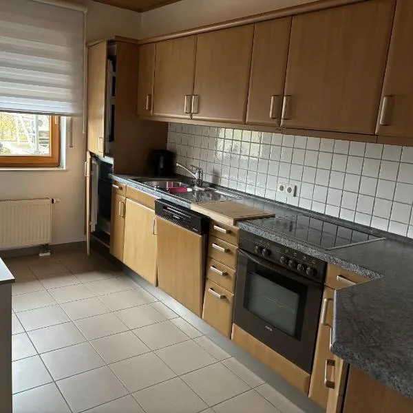 Ferienwohnung Monteure Unterkunft, hotel in Kruft
