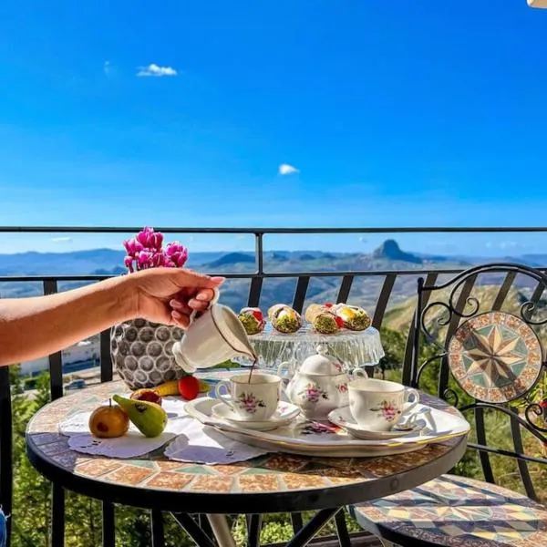 La Finestra sul Castello B&B, hotel v destinaci Mussomeli
