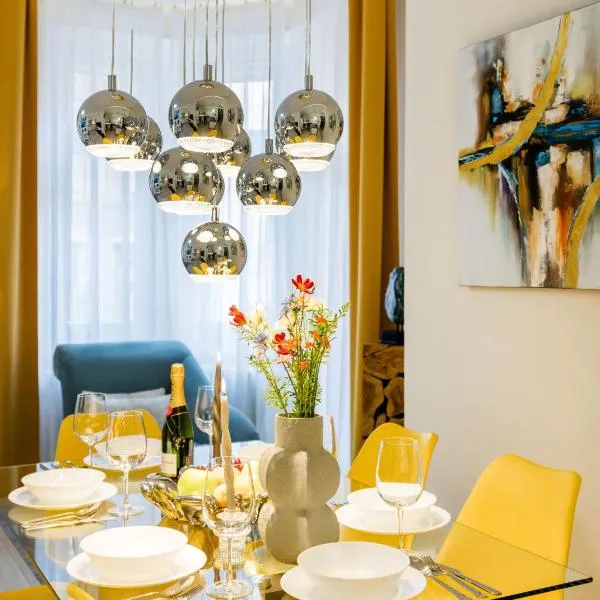 Designer Luxury Home Next To Dohany Synagogue with Balcony, hotel a Budapest