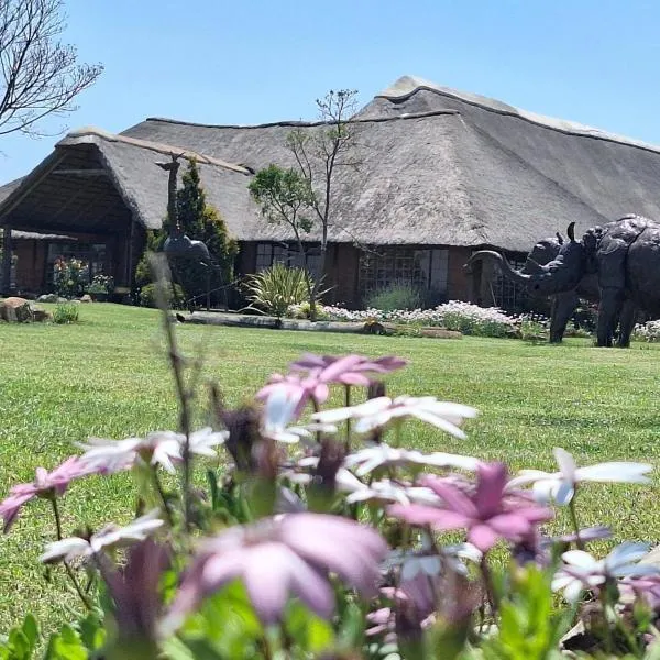 Linglela Lodge، فندق في إيسكورت