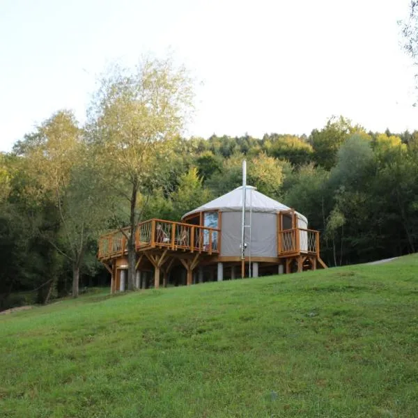 azyl glamp, hotel in Uście Gorlickie