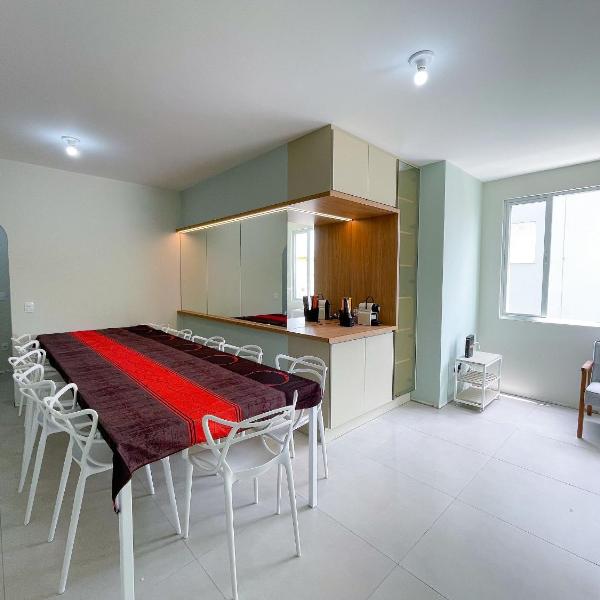 Apê com Garagem, A/C | 200m Praia de Canasvieiras - Foto 4