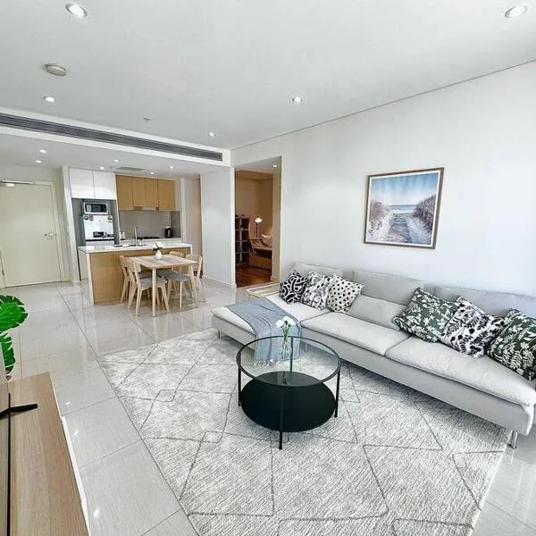 Cosy 2-Bedroom Apartment, Homebush NSW 2140, hotel in Sydney
