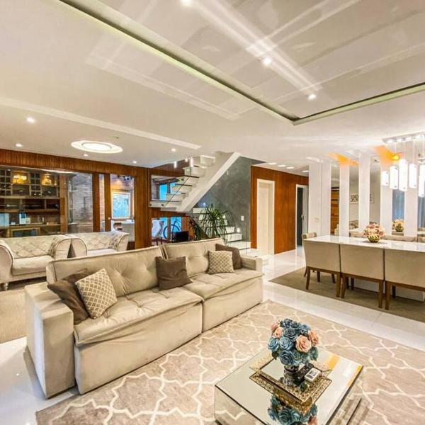 Casa com 5 suítes com Jacuzzi e piscina, na reta da praia - Foto 2