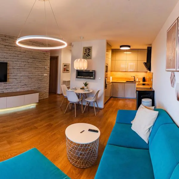 Luxury apartment close to centre, VUSCH private parking included, hotel in Košice