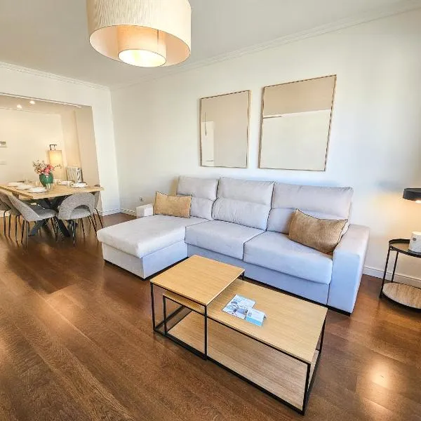 Apartamentos Zaragoza Independencia 3000, hotel in Zaragoza