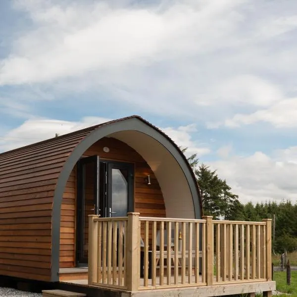 NEW! Countryside Farm Pod on Isle of Seil, hotel v destinaci Balvicar