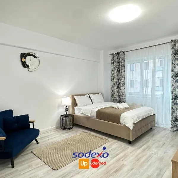 Luxury COZY Suites & Studios at Unirea Towers, hotel in Iaşi
