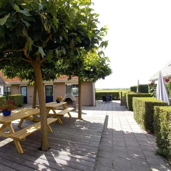 Friese Antillen, hotel v destinaci Hollum