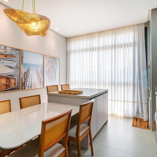 Apartamento com 02 suítes | 30m da praia
