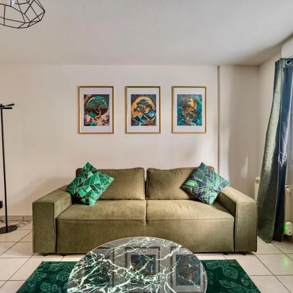 Appartement tout équipé à 3 min Gare Annemasse - Idéal famille ou Pro - Parking inclus, hotel in Ville-la-Grand