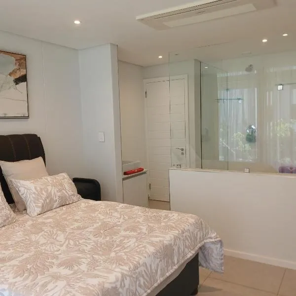 A Luxury Coastal Escape - Sibaya, Umhlanga at Ocean Dunes, hotel in Umhlanga