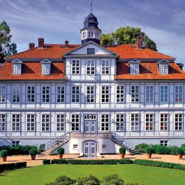 Herrenhaus Appartement 15, hotel in Lüdersburg