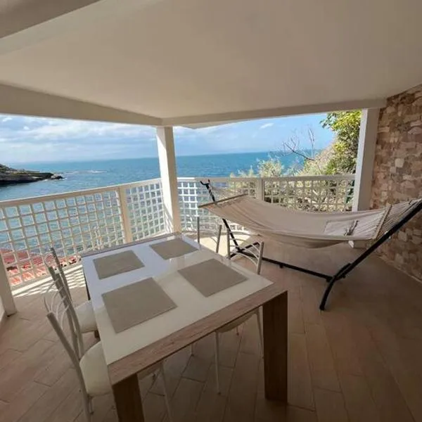 Appartamento fronte mare, hotel ad Agnone Bagni