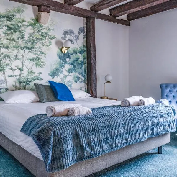 The Originals Boutique, Hôtel Le George , Loches, hotel v destinácii Loches