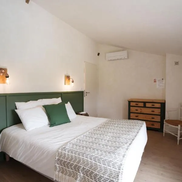 Bed & Breakfast Perbos 1556, hotel v destinaci Labastide-Clairence