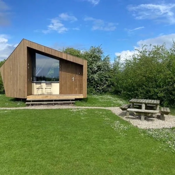 Design huisje vrij in het groen, khách sạn ở IJsselstein