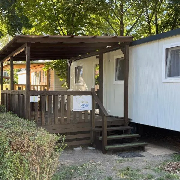 NaturExpert Mobilházak-Füred Kemping Balatonfüred, hotel v destinaci Balatonfüred