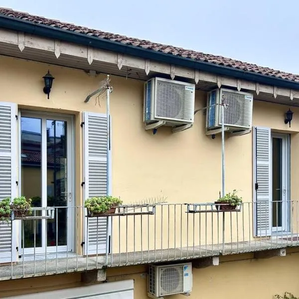 Suite Orione & Andromeda - Pavia City - by Host4U, ξενοδοχείο στην Παβία