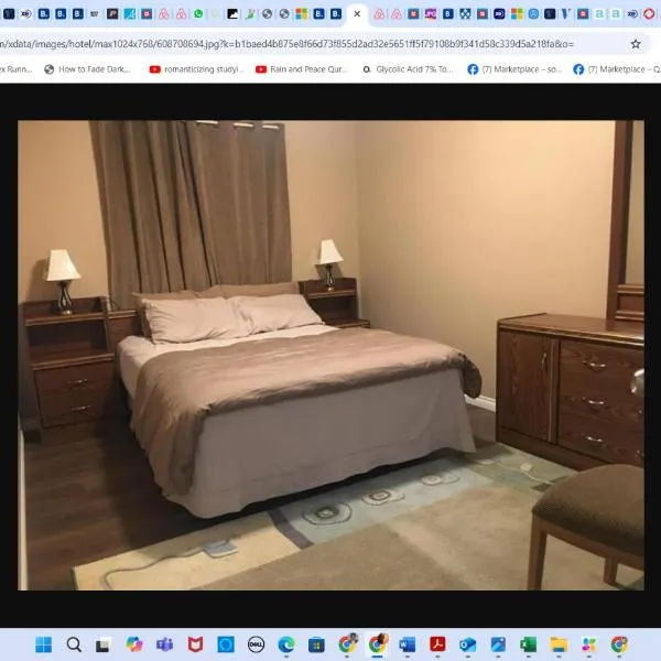 Room # 2 sleep 4 Arrangement, hotel en Edmonton