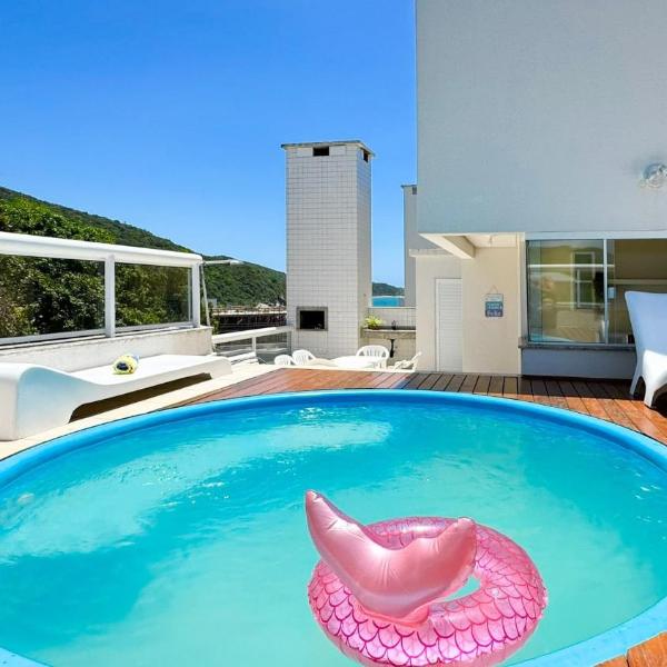 Cobertura com Piscina na praia de Bombas - BOM003