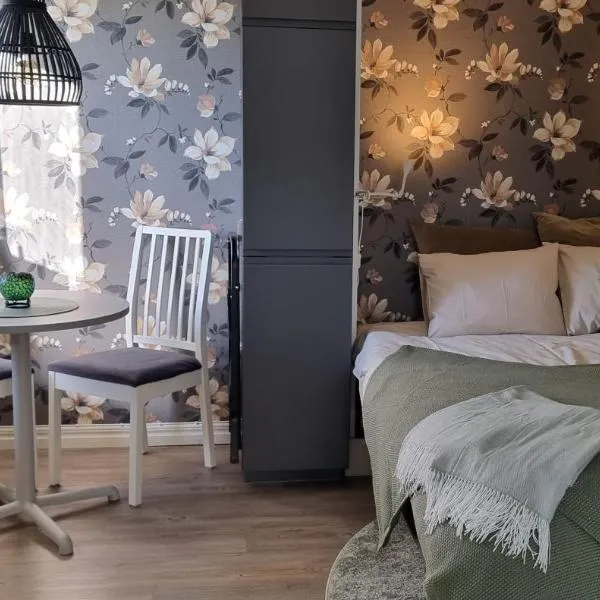 Mysig 1a med Minispa 20 min från Kinnekulle - minst 2 nätter, hotel en Götene
