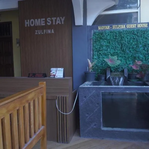 Nadyah Syariah Homestay, hotel v destinaci Ketapang