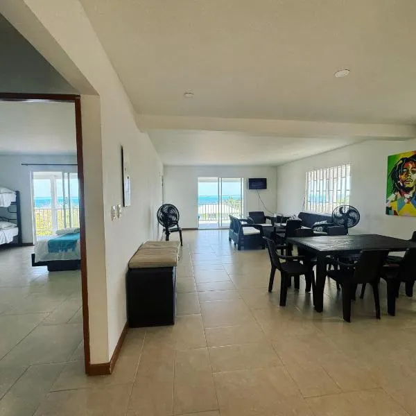 Red Snapper Guest House, hotel in Providencia