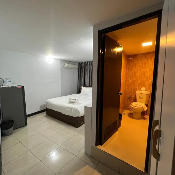 Maland House Hostel - Pattaya soi 14 Saisong Road, hotel in Pattaya South