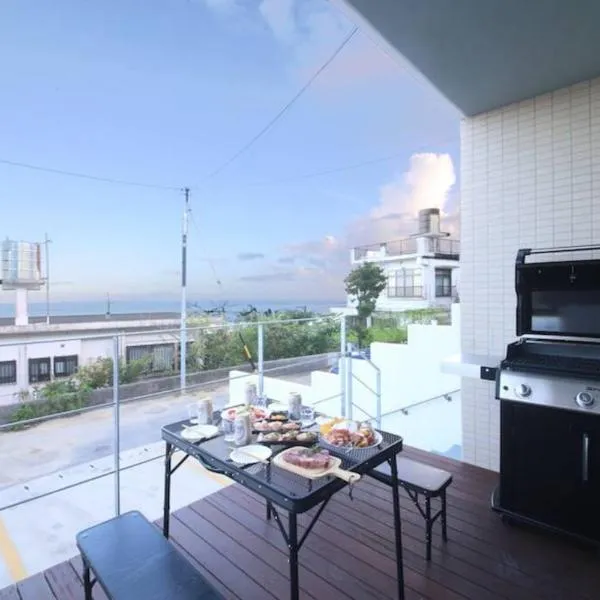 SMIRE STAY OKINAWA weiberプライベートBBQ 沖縄リゾートの新築一軒家, hotel v destinaci Nanjo