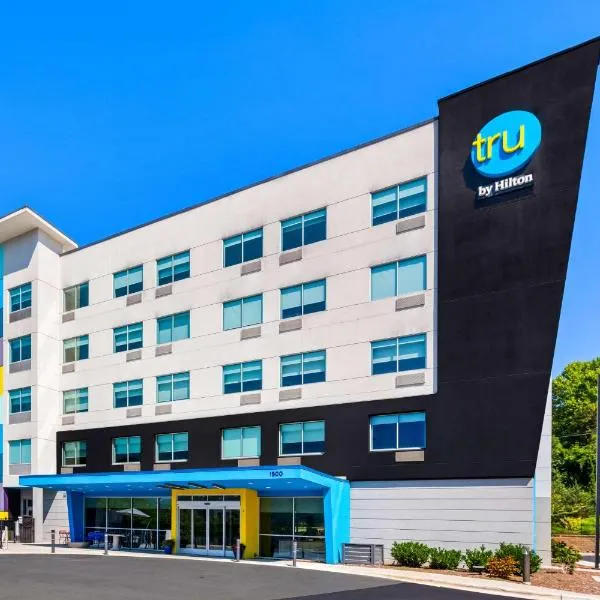 Tru by Hilton Asheville Blue Ridge Parkway, hotel di Asheville