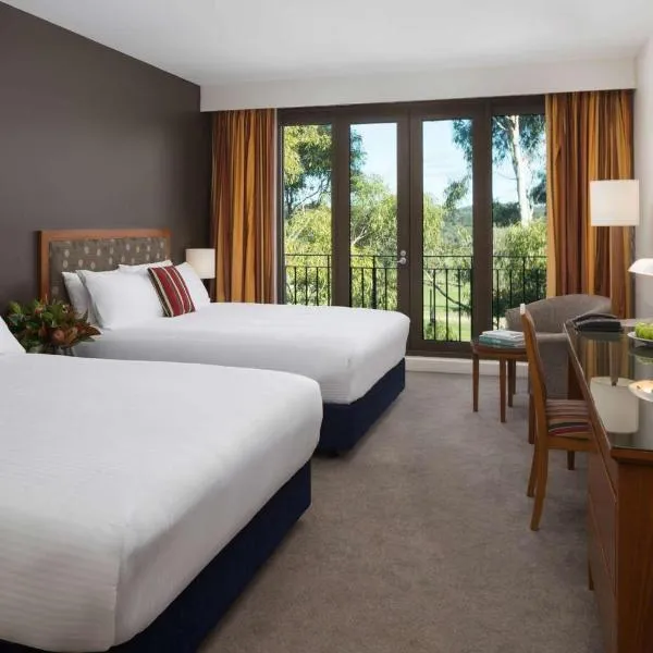 Yarra Valley Lodge: Wonga Park şehrinde bir otel
