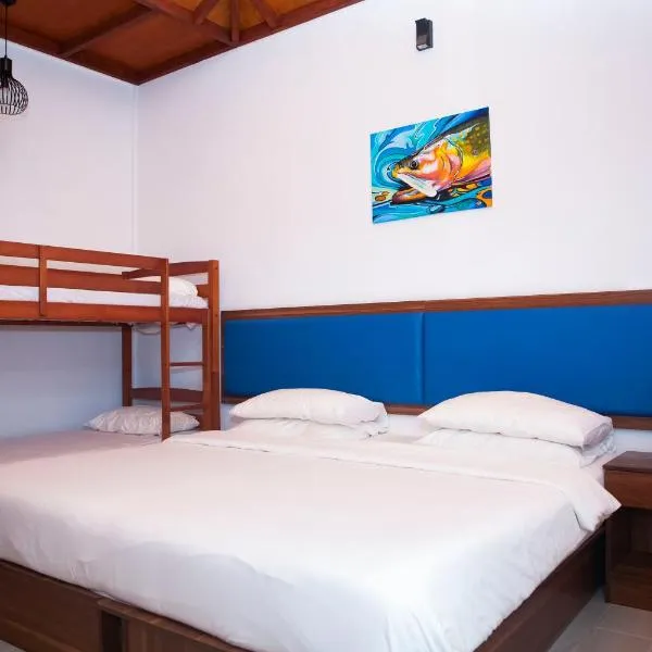 Blue Coral Vashafaru Maldives, hotel u gradu Vashafaru