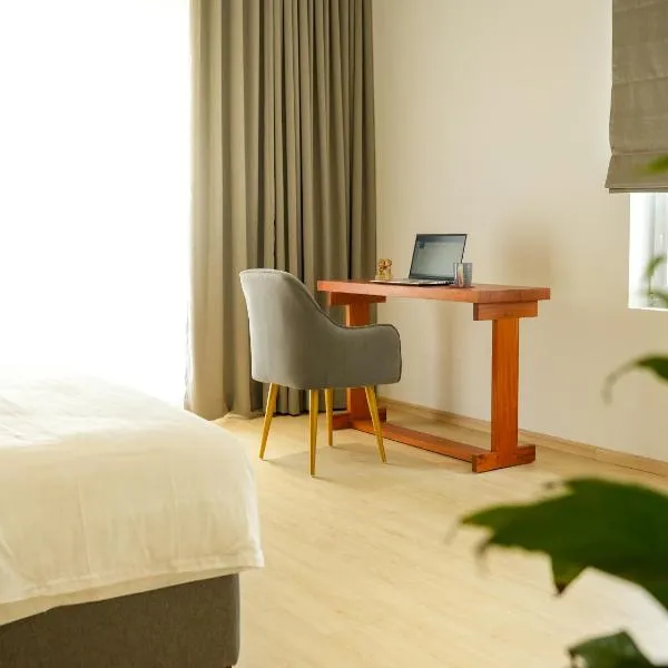 Ocean Whisper- psst! hidden gem, hotel v destinaci Kaipamangalam