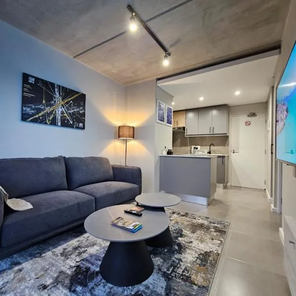 Apartment near Stellenbosch Winelands, hotel in Cape Town