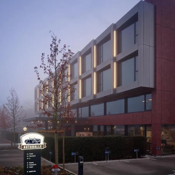 Autohalle Hotel, hótel í Andelfingen