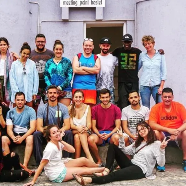 NO CASH ACCEPTED-Meeting Point Hostel- Praia, also in Tarrafal & Fogo, hotel v destinaci Praia