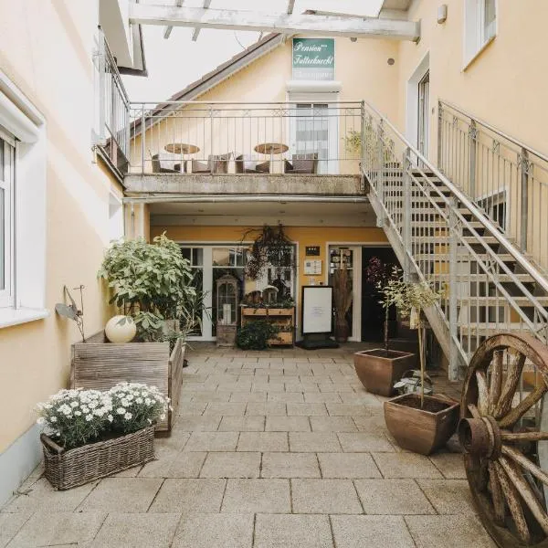 Hotel Pension Futterknecht, hotel v destinaci Burgau