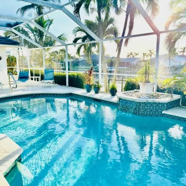 Free HeatedPool on SailboatAccessCanal boat lift, hotel v destinaci Cape Coral