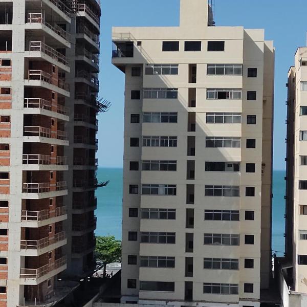 Apartamento com 03 quartos, vista para o mar, com suíte, 2 elevadores e garagem