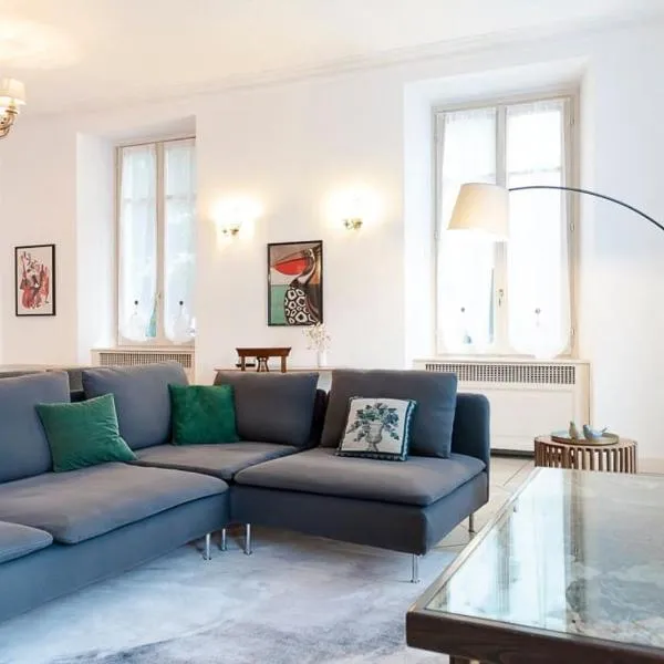 Luxury Apartment on the center of Como, hotel v destinaci Como