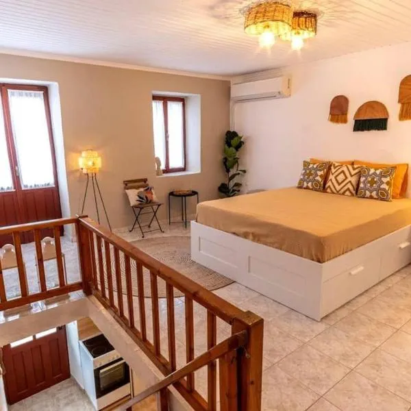 Samora Guest House, hótel í Samothráki