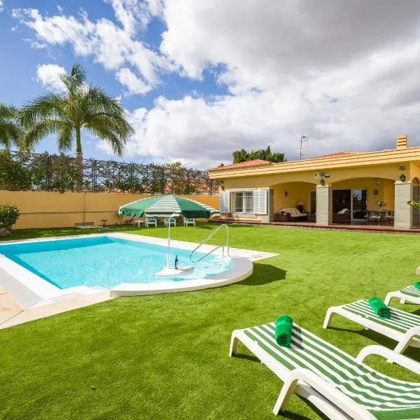 Golf Views Home By CanariasGetaway, hotel en Maspalomas