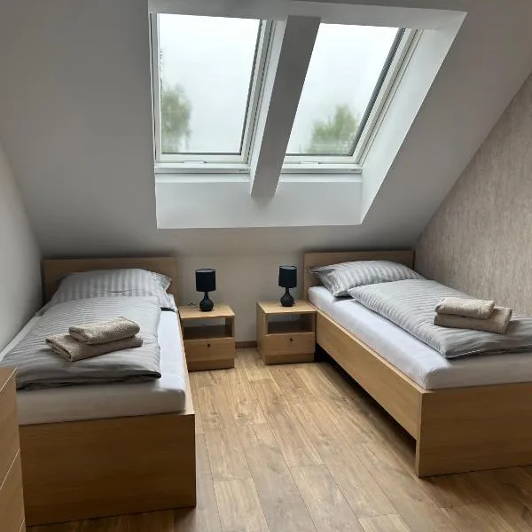 Ubytovanie pod Vršatcom, hotel Pruské városában