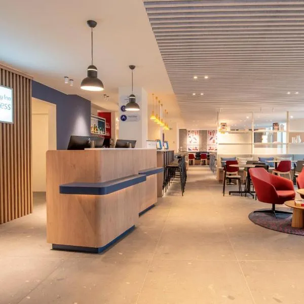 Holiday Inn Express & Suites Ghent by IHG, hotel di Ghent