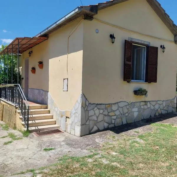 Casa Vacanze L'Amedeo, hotel in Serrone