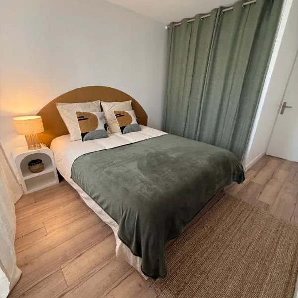 Appartement Cosy Cergy Le Haut Gare, hotel v destinácii Cergy