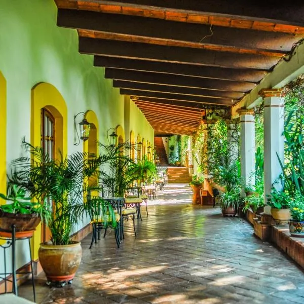 Hotel Hacienda Los Laureles, hotel en Cacaotepec