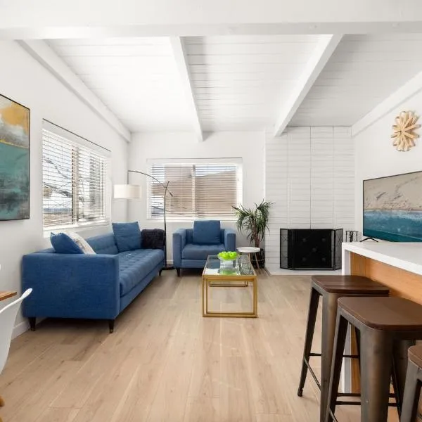 NEW! Ocean View Mid-Century Modern Beach House, hotel v destinaci Manhattan Beach